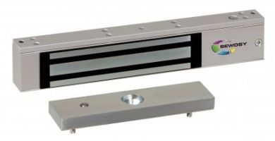 <div><strong>EF150CTC</div>